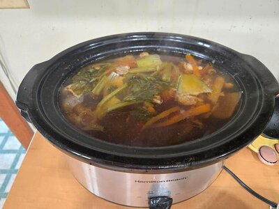 Chicken broth, 01-19-25, #1.jpg